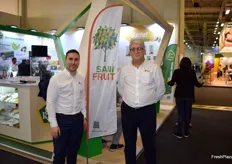 Javier Biel y José Antonio Navarro en el stand de Sani Fruit, empresa valenciana de soluciones poscosecha. 